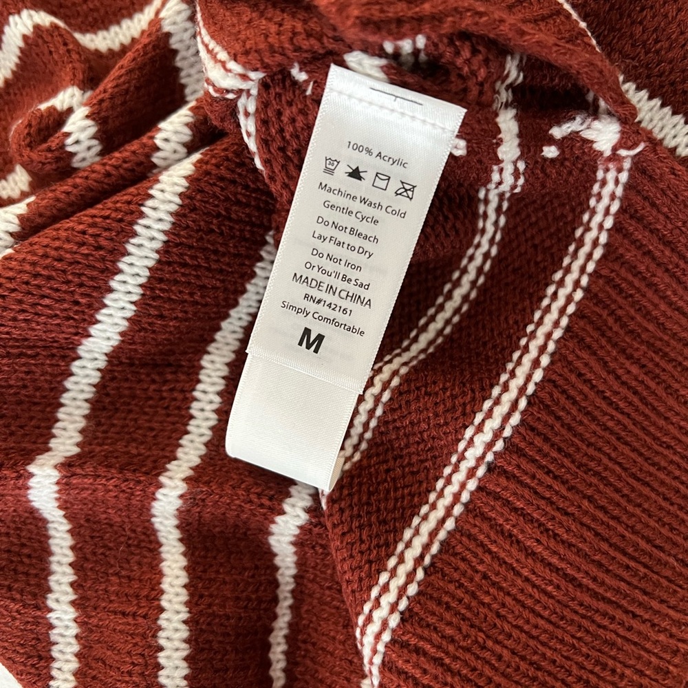 NWT - LuLaRoe Torrie V-Neck Sweater Top - Picture 3 of 4